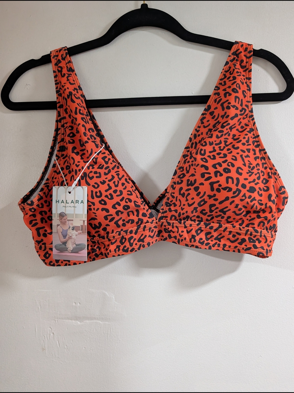 HALARA Orange and Black Leopard Print V-Neck Sports Bralette
